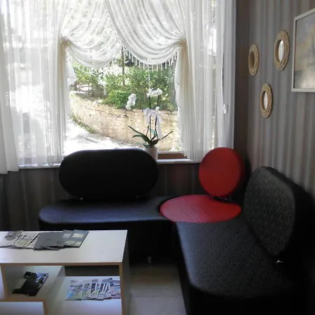 Otel Nuevas İstanbul